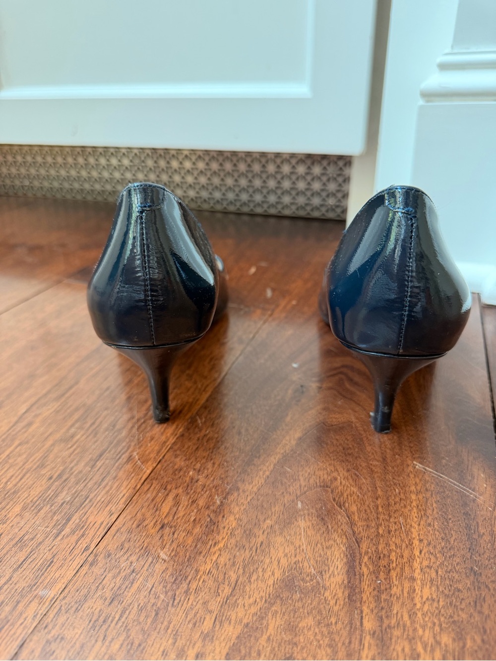 Annie Klein Black Heels - Picture 5 of 11